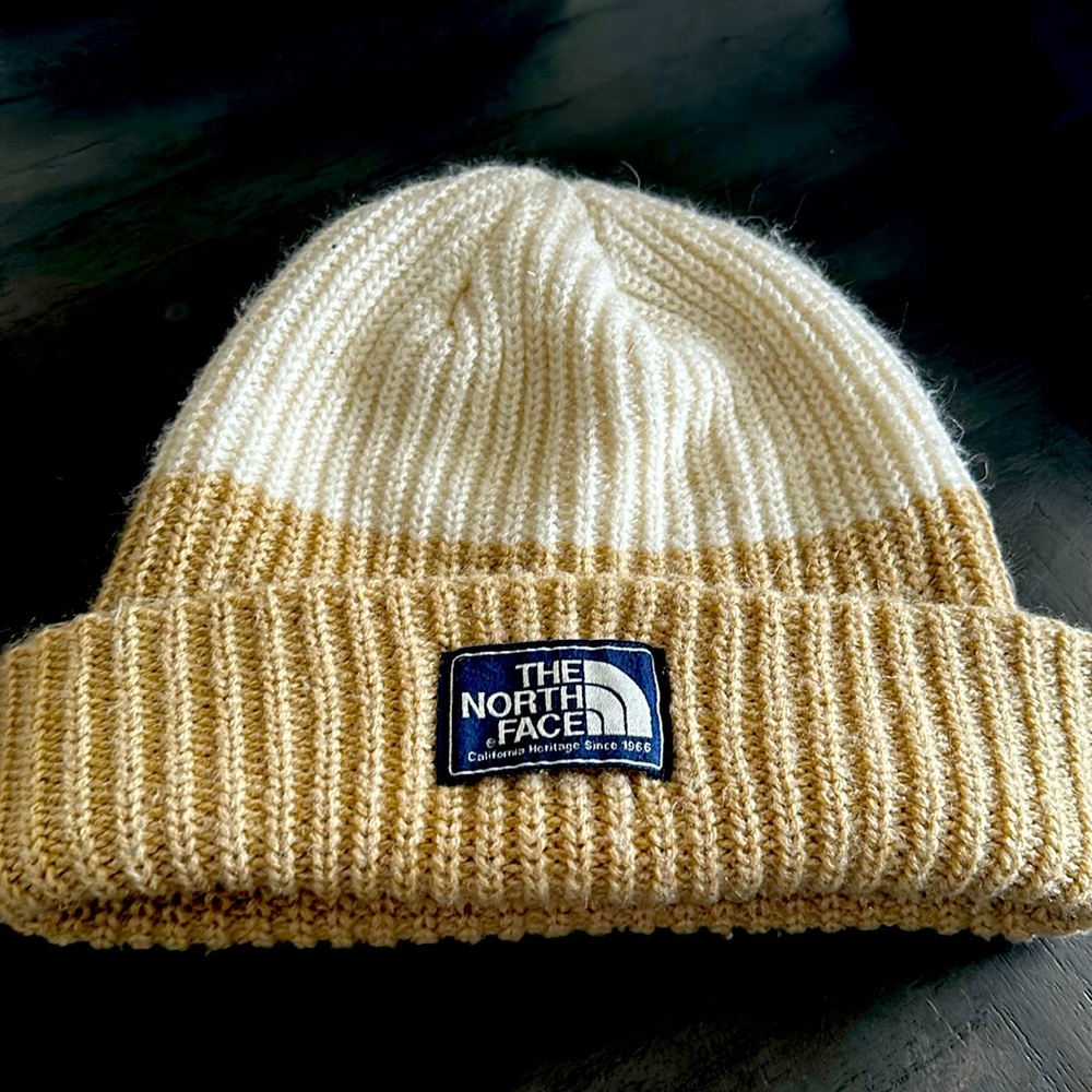The North Face Men’s Women’s One Size Beige Beanie Hat Winter Ski Toboggan